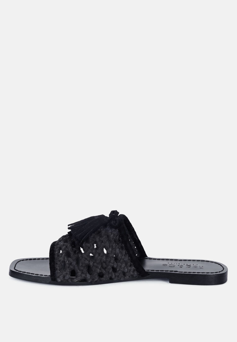 CEDAR Handwoven Natural Black Tassel Flats