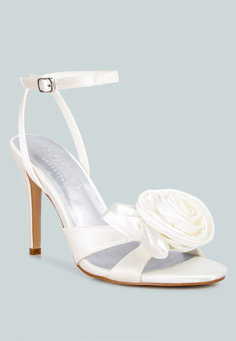  CHAUMET White Rose Bow Embellished Sandals