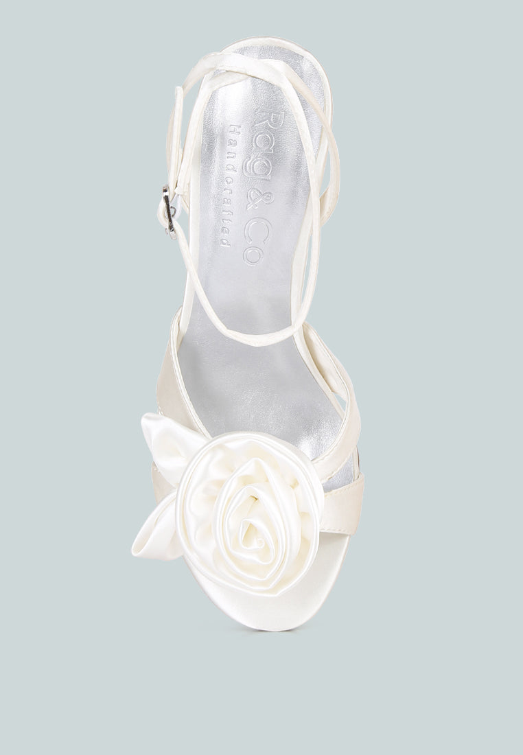  CHAUMET White Rose Bow Embellished Sandals
