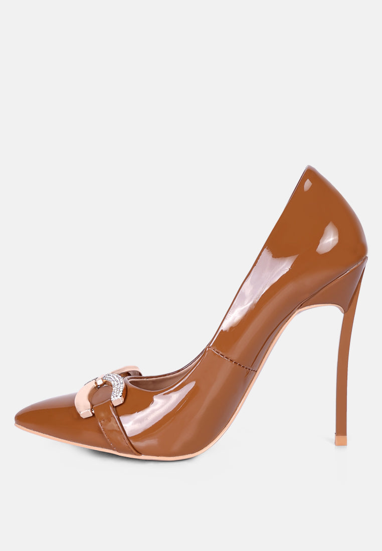  COCKTAIL Buckle Embellished Stiletto Pump Shoes In Camel