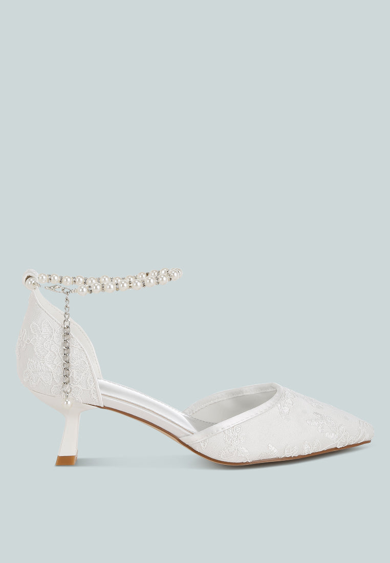  Laika Lace Kitten Heel Sandals