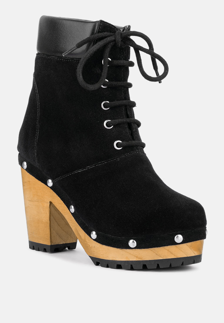  MAAYA Black Handcrafted Collared Suede Boot