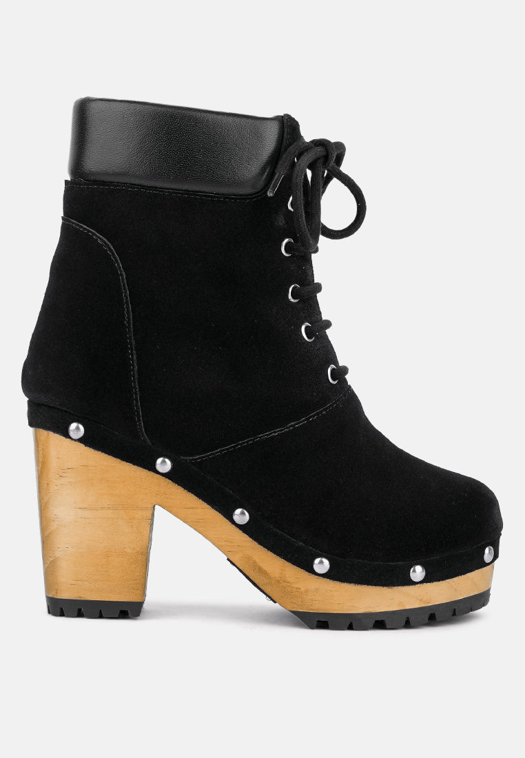  MAAYA Black Handcrafted Collared Suede Boot