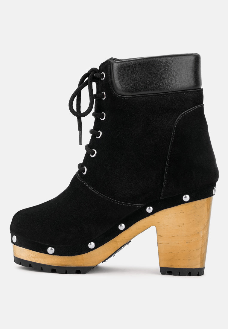  MAAYA Black Handcrafted Collared Suede Boot