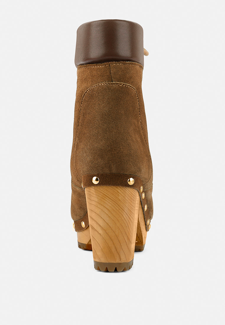  MAAYA Tan Handcrafted Collared Suede Boot
