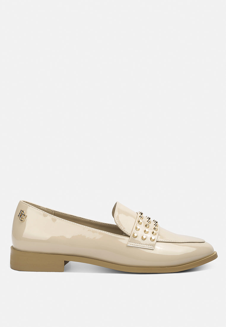  MEANBABE Semicasual Stud Detail Patent Loafers In Beige