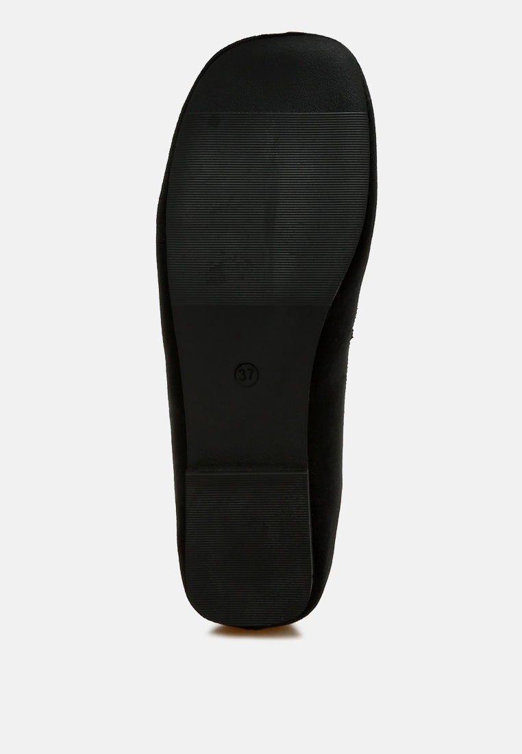  Robua Velvet Flat Loafers