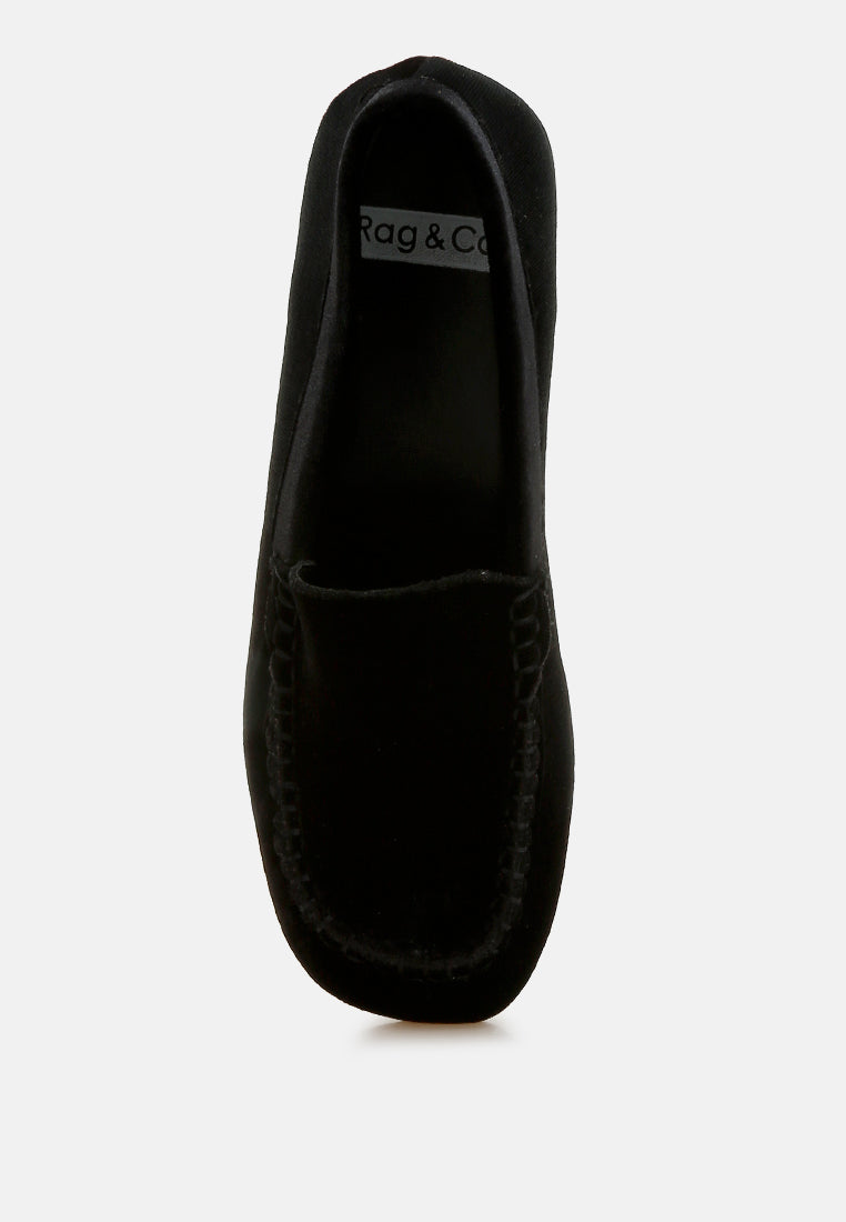  Robua Velvet Flat Loafers