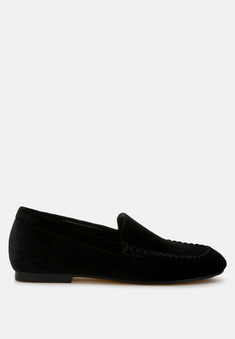  Robua Velvet Flat Loafers