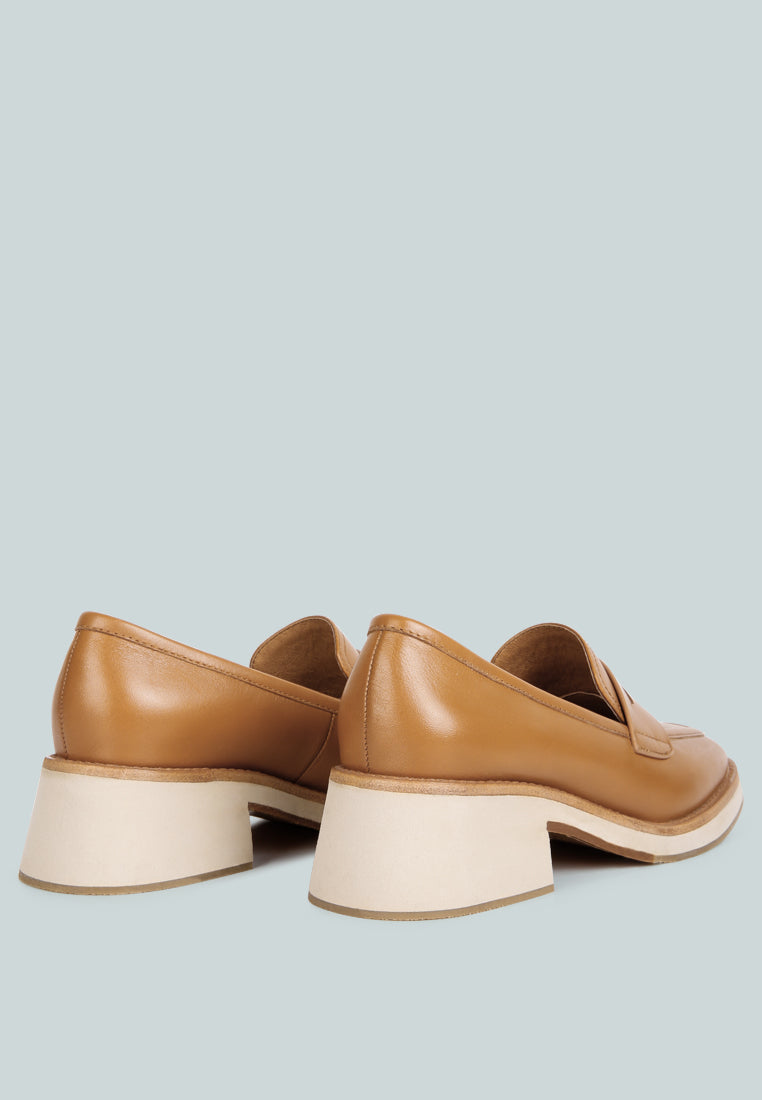  MOORE Lead Lady Loafers In Tan